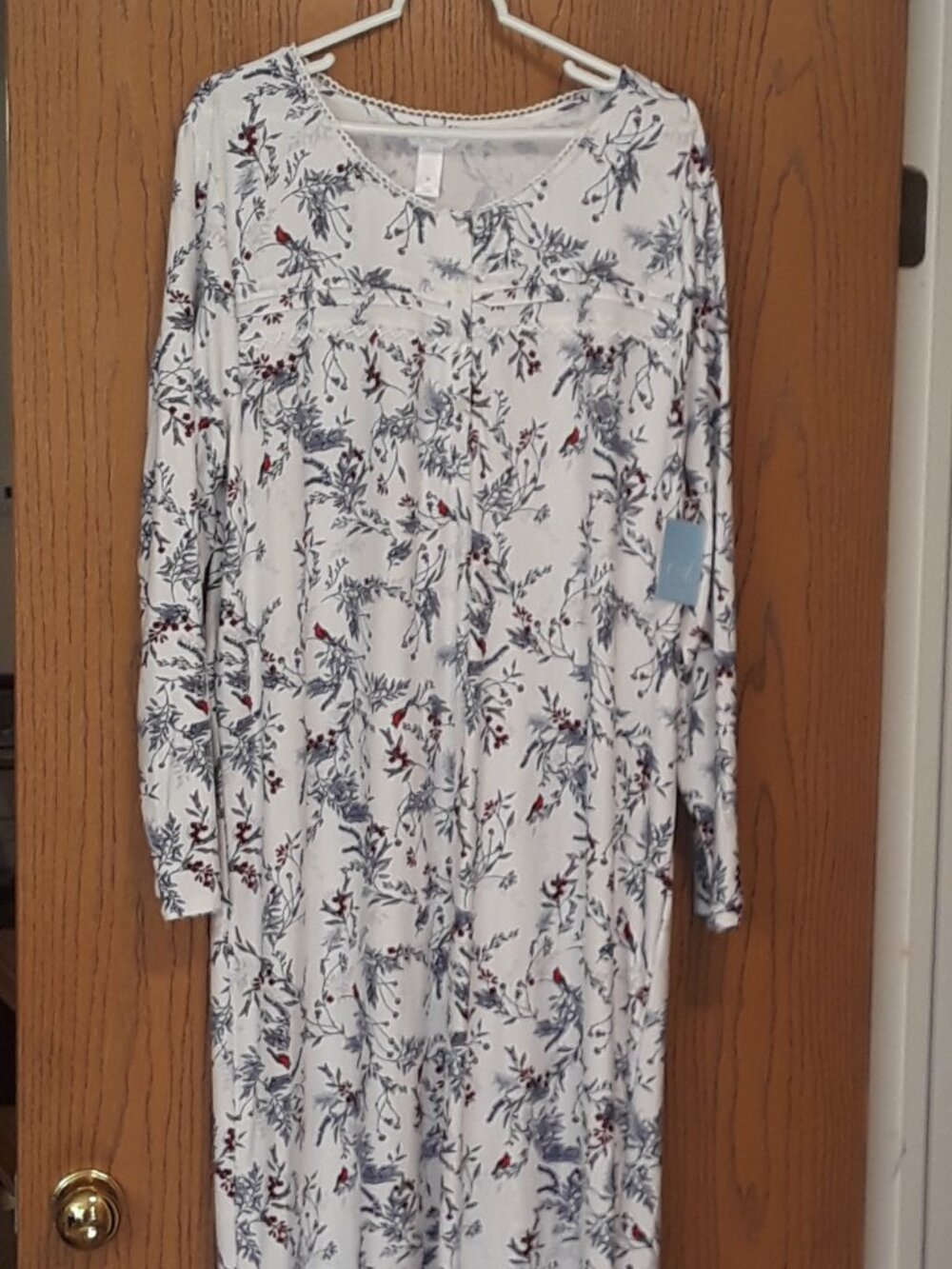 Adonna NWT Cardinal Print Long Sleeve Nightgown Size XL White Blue, Lace, Button